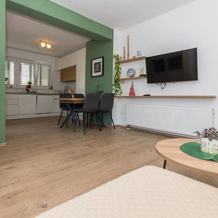 Adria Krk Apartment Крк Экстерьер фото