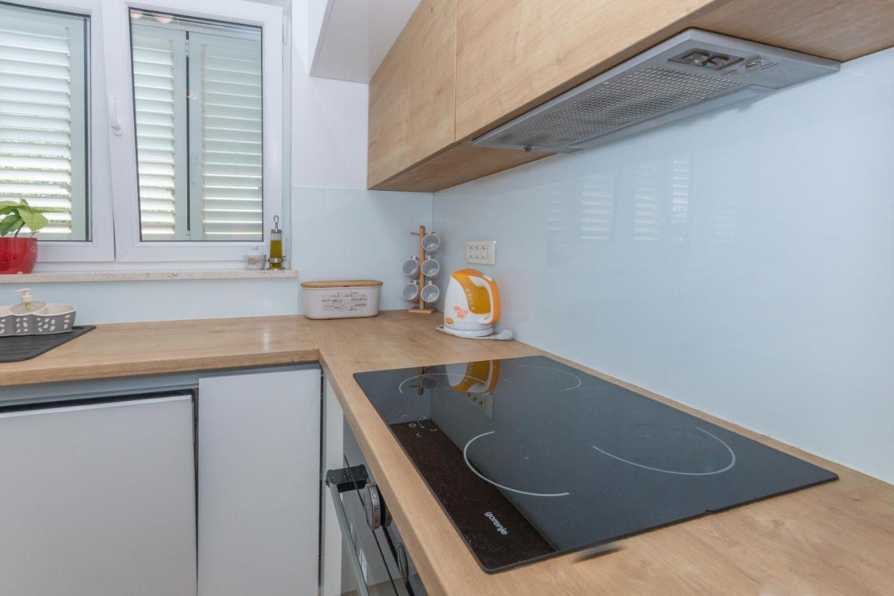 Adria Krk Apartment Крк Экстерьер фото