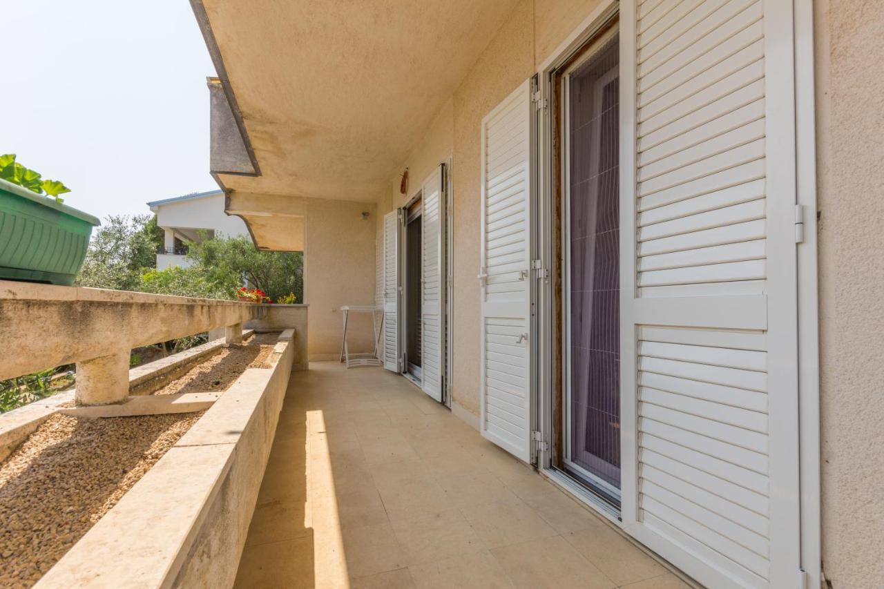 Adria Krk Apartment Крк Экстерьер фото