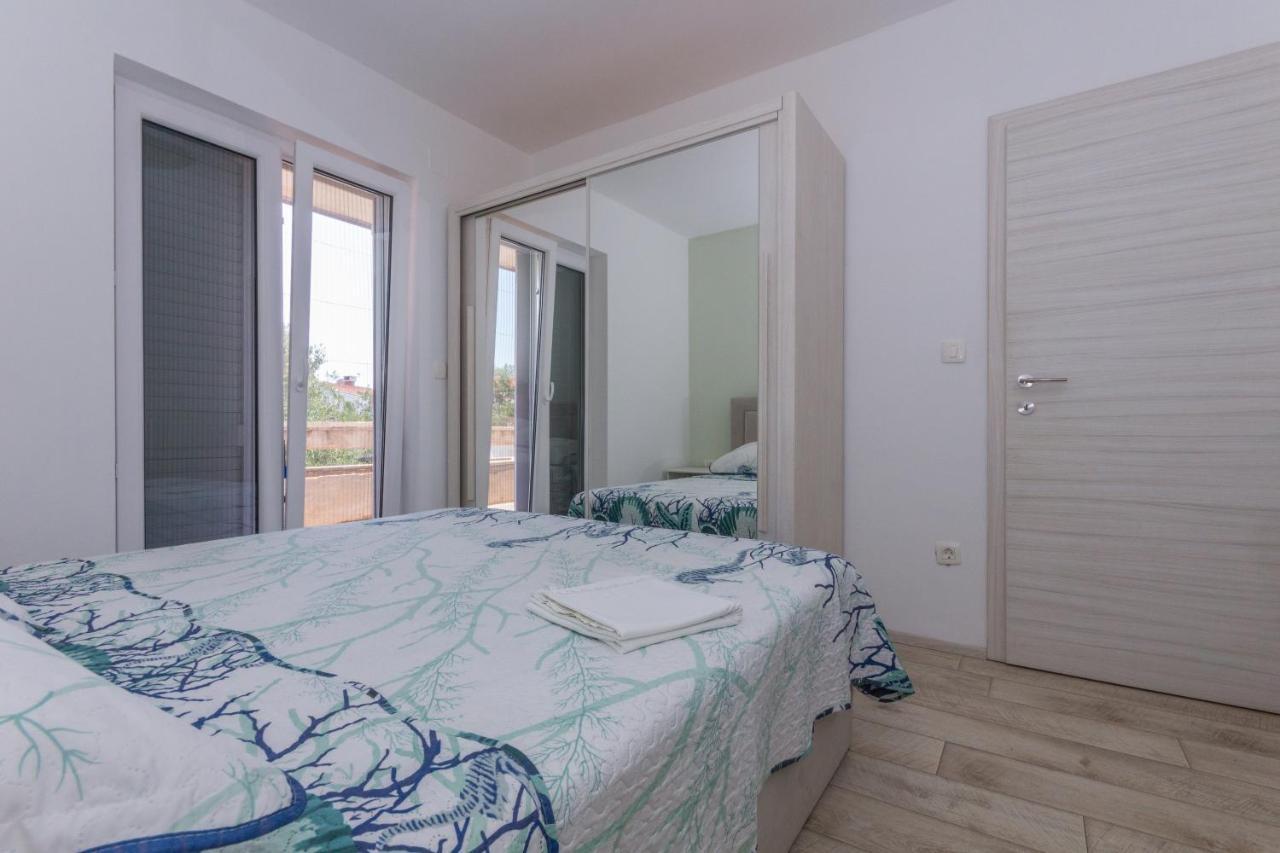 Adria Krk Apartment Крк Экстерьер фото