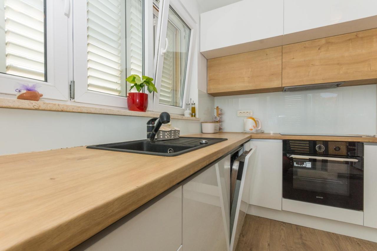 Adria Krk Apartment Крк Экстерьер фото