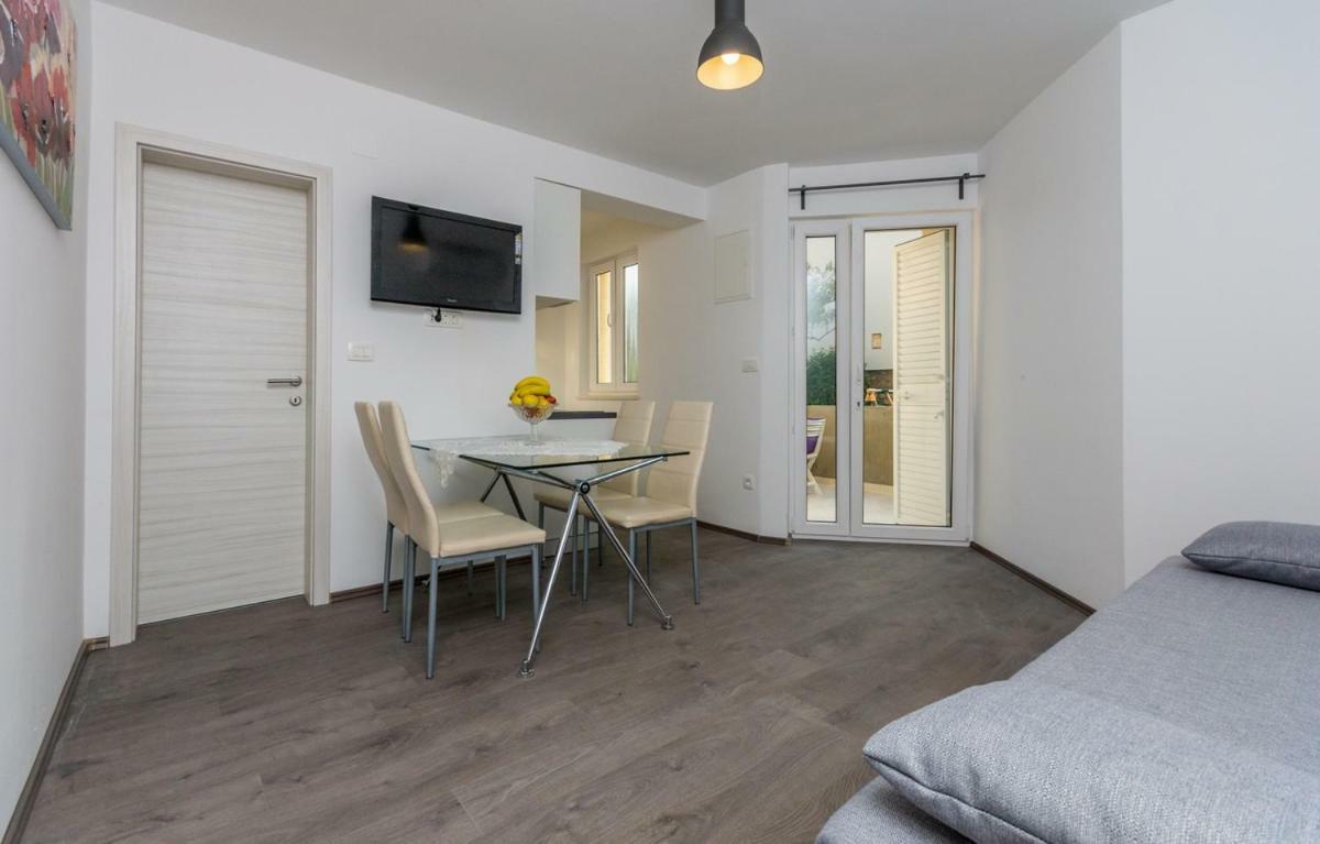 Adria Krk Apartment Крк Экстерьер фото