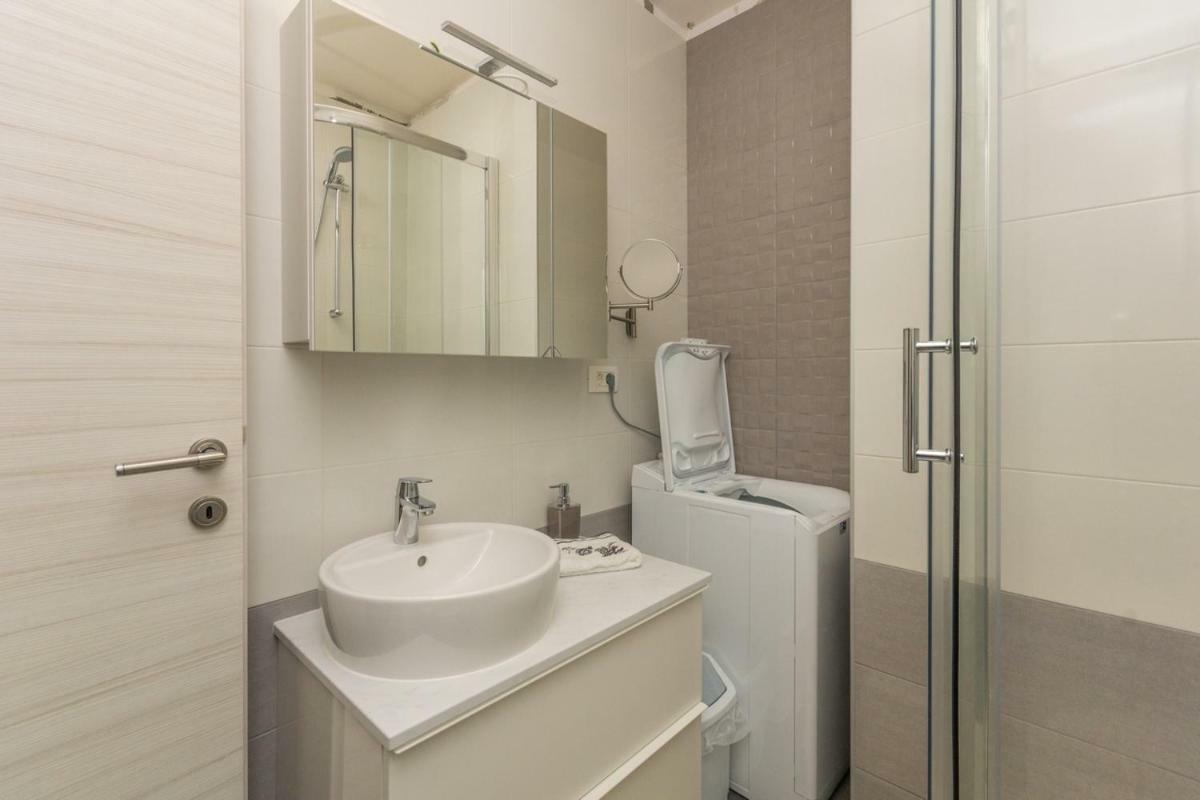 Adria Krk Apartment Крк Экстерьер фото